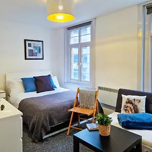 https://private-room-near-tower-of-london.brighton-hotels-england.com
